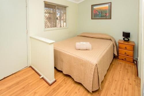 Standard Studio Cabin - Queen