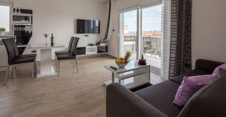 The Seasons Residence0