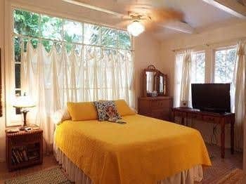 Bayou Hammock Pool Cottage by Wagner Realty Bayou Hammock Pool Cottage by Wagner Realty