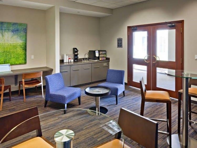 Global Luxury Suites at Downtown Providence0