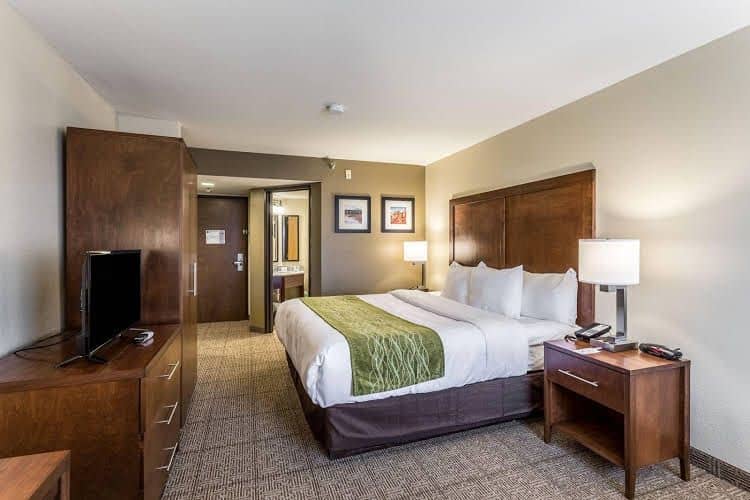 Comfort Inn and Suites Albuquerque Downtown Comfort Inn and Suites Albuquerque Downtown