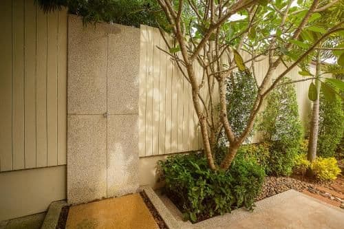 Villa with Garden View