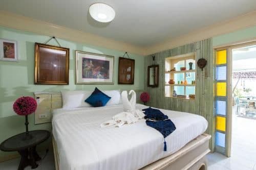 One Bedroom Apartment with Sea View