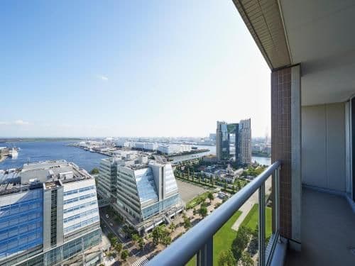 Executive Suite Room with Balcony - Bay View(18th-20th Floor) - Non-Smoking