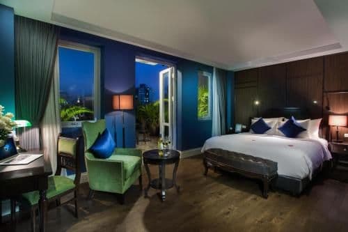 Royal Terrace Suite Room
