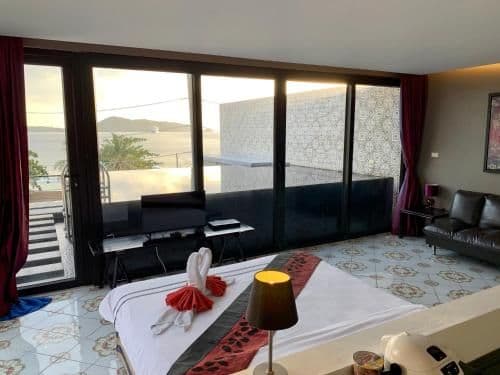 Deluxe Family Room
