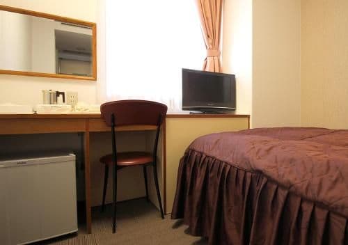Small Double Room - Smoking