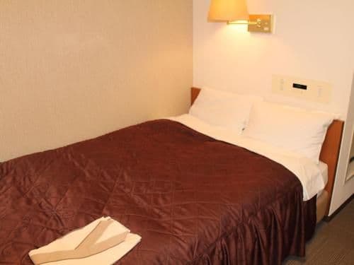 Small Double Room - Smoking