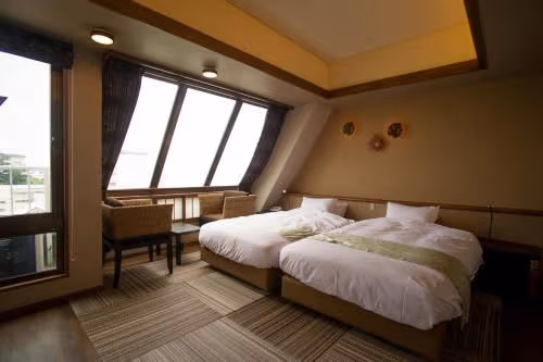 Standard Twin Room
