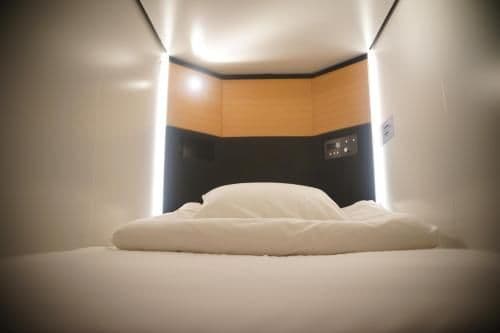 Capsule Room - Female Only