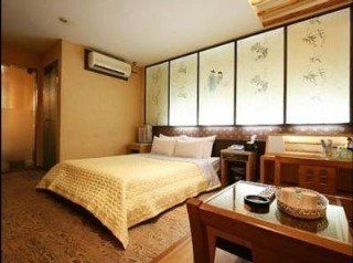 Max Hotel2