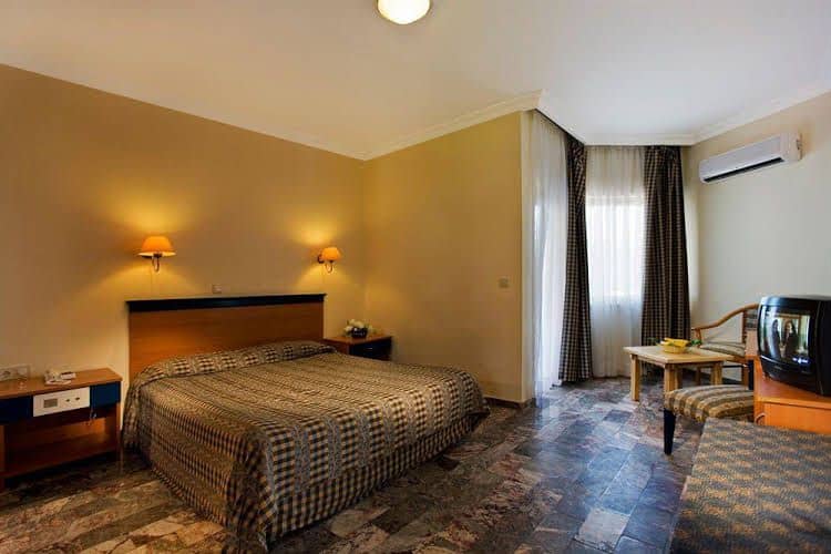 Larissa Akman camyuva All Inclusive Larissa Akman camyuva All Inclusive