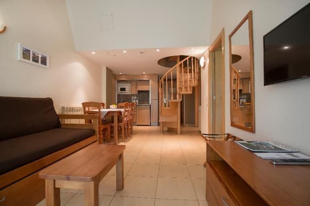APARTMENT CAPACITY 6
