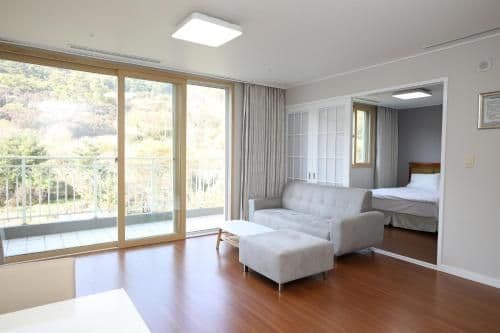 Backside Korean-Style Superior Family Double Room