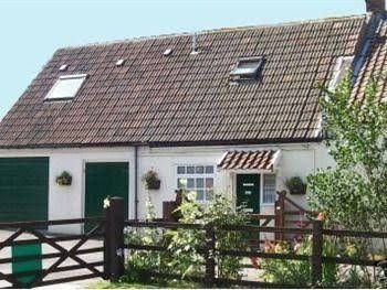 Greenacre Place Holiday Cottage0