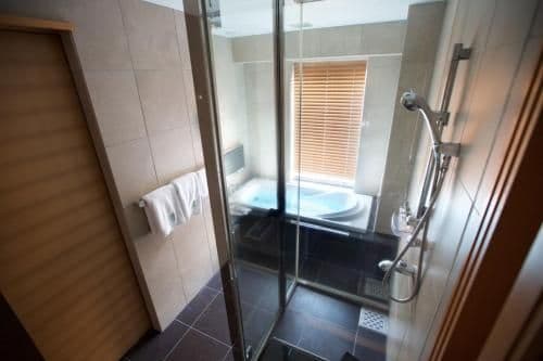 Premium Twin Room - Non-Smoking