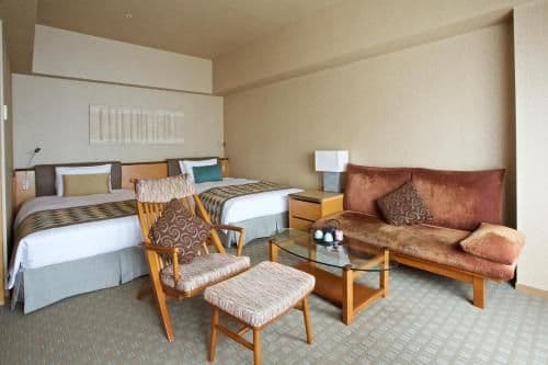 Premium Twin Room - Non-Smoking