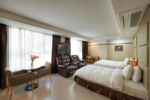 Deluxe Twin Room