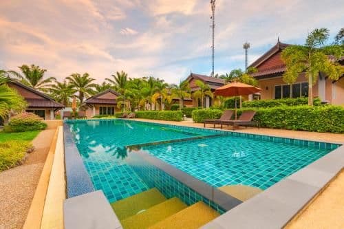 Deluxe Bungalow with Bathtub