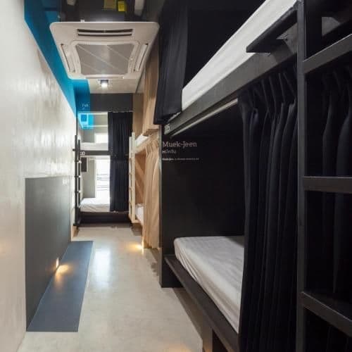 Bunk Bed in Mixed Dormitory Room