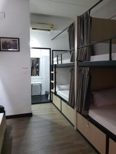 Quadruple Room with Private Bathroom