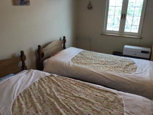 Twin Room with Shared Bathroom - Non-Smoking