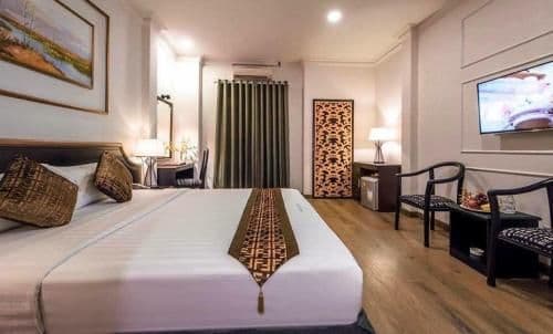 Deluxe Double or Twin Room