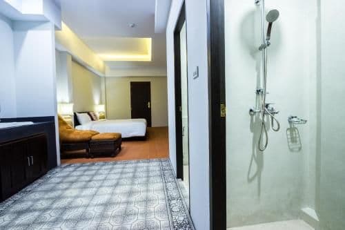 Deluxe Double Room with Bath