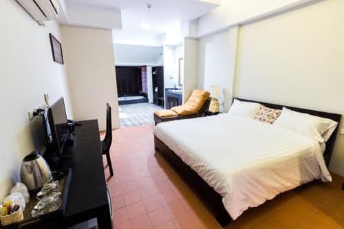 Deluxe Double Room with Bath
