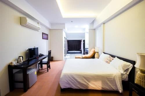 Deluxe Double Room with Bath