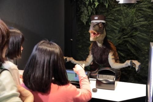 โรงแรมเฮนน์ นะ ไมฮะมะ โตเกียว เบย์ (Henn na Hotel Maihama Tokyo Bay)0