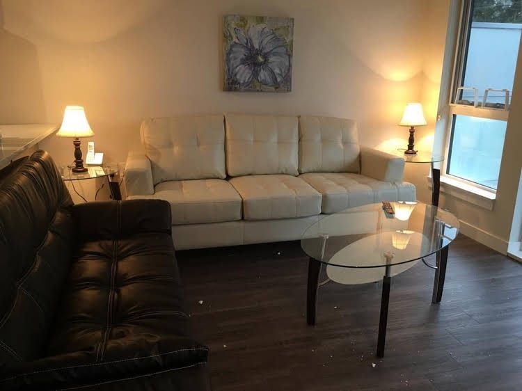 Pelican Suites at North Vancouver0
