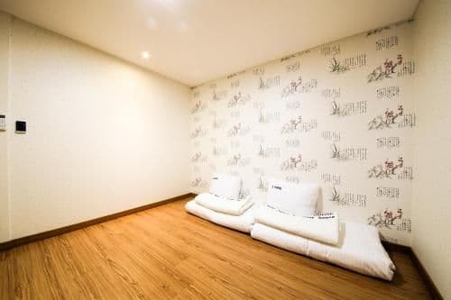 Korean-Style Double Room with Private Bathroom