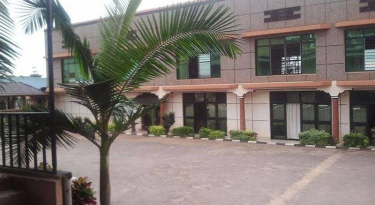 Alpha Palace0