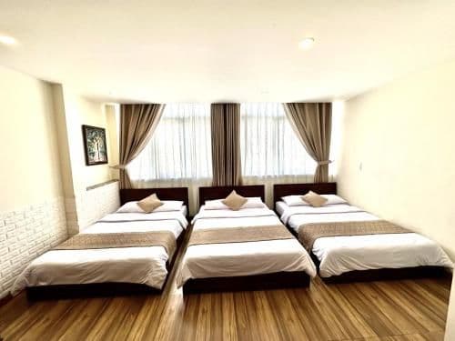 Deluxe Family Room