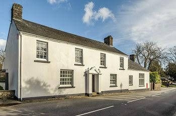 Old Post House0