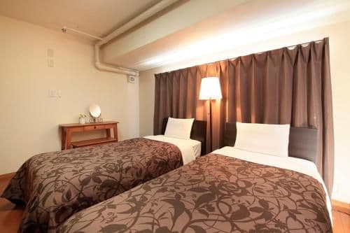 Suite (5 Adults)