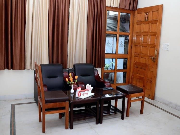 OYO Rooms Near Jaipuria School0