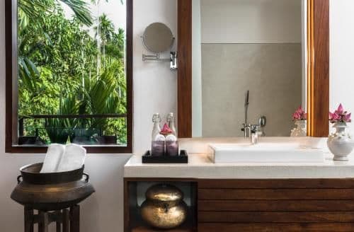 Junior Plunge Pool Suite - Free Airport Transfers + Mini-Bar