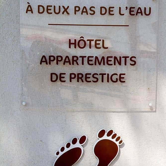 A Deux Pas de lEau A Deux Pas de lEau