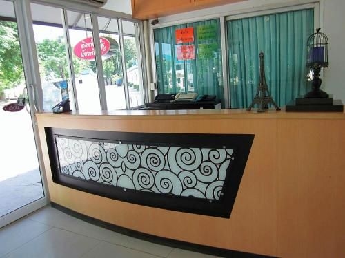 โรงแรม ฟ้าพราวฝน (Fah Proud Fon Hotel)2