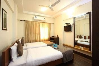 Fab Mumbai Airport Apartments0