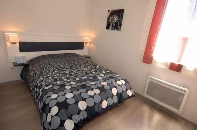 HOME CAPACITY 6 ONE BEDROOM