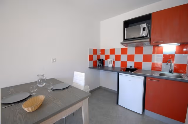 APARTMENT CAPACITY 6