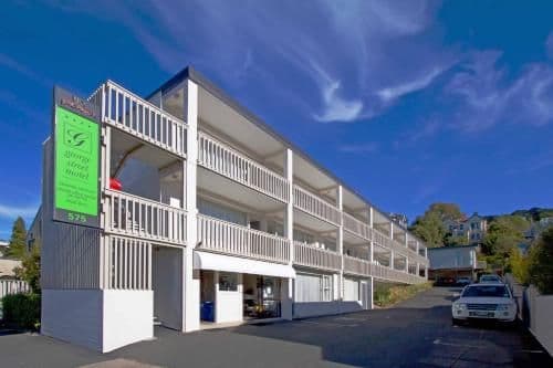 Four-Bedroom Apartment with Terrace