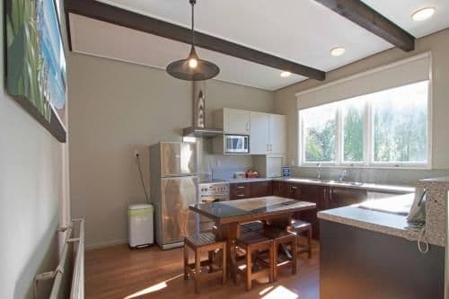 Four-Bedroom Apartment with Terrace