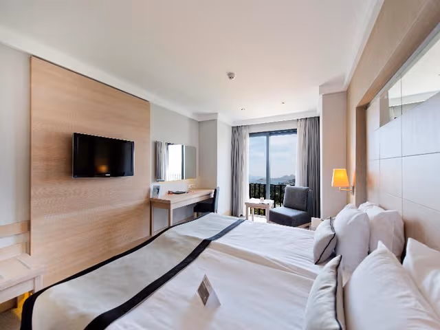 DOUBLE SEA VIEW