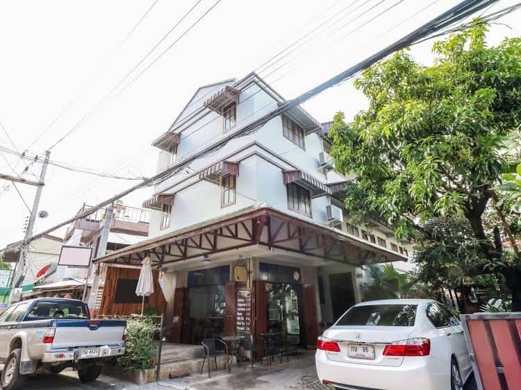 NIDA Rooms Moon Muang Sriphum Minimal NIDA Rooms Moon Muang Sriphum Minimal