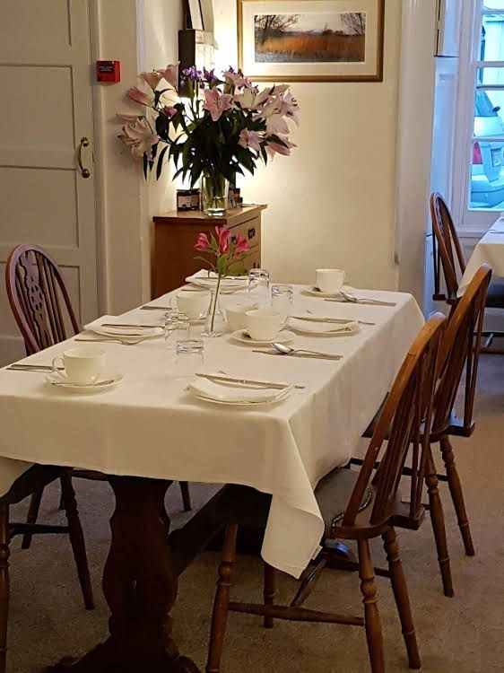 Ty Helyg Guest House0