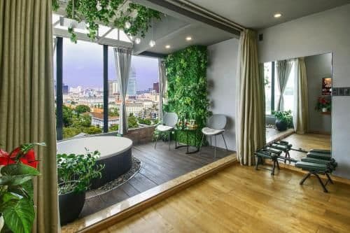 Deluxe Suite